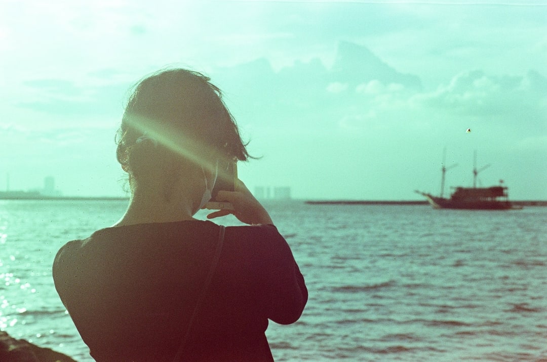 Sunset by the Sea at Ancol, Jakarta. Shot with Olympus OM-1, Olympus Zuiko 50mm f/1.8, KV 250D film